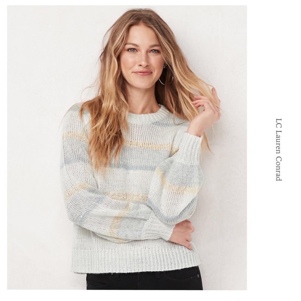 LC Lauren Conrad Long Sleeve Blouson Sweater